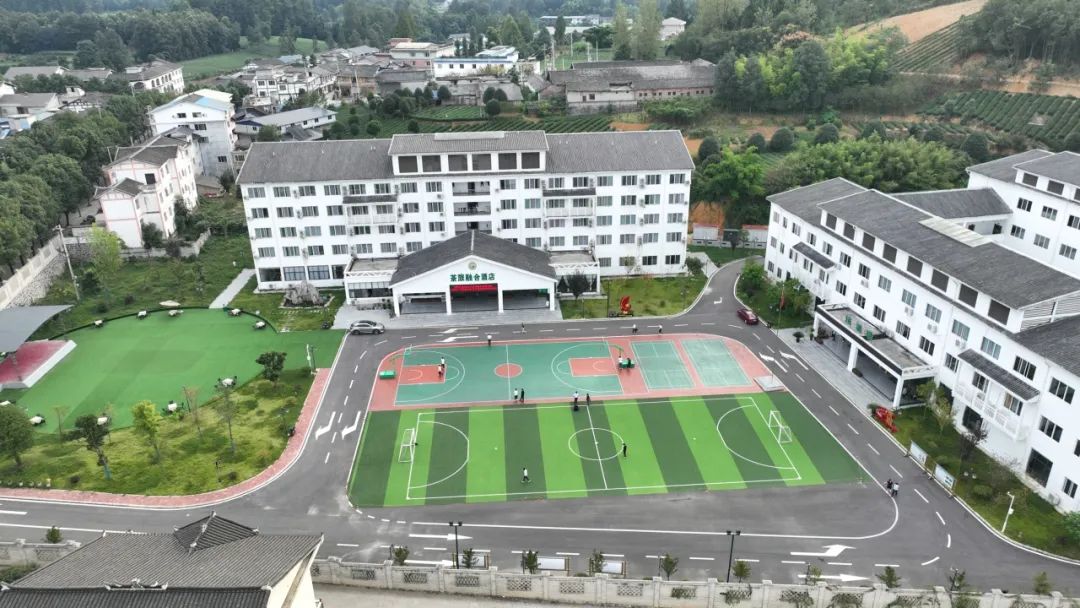 劳动最光荣丨北纬27°劳动培训基地 在诗意田园中重塑旅游体验